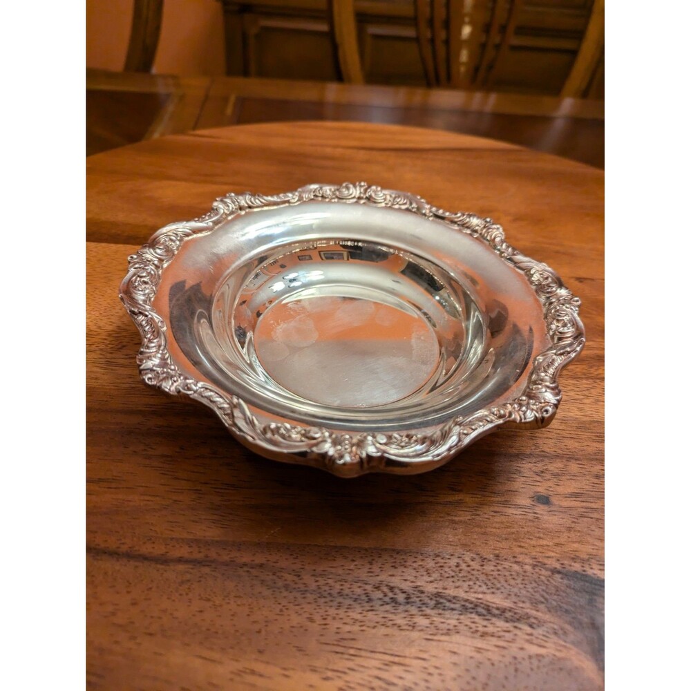 Old English Bonbon Dish c1940s by Poole Siver Co., Silverplate ORIGINAL 6"